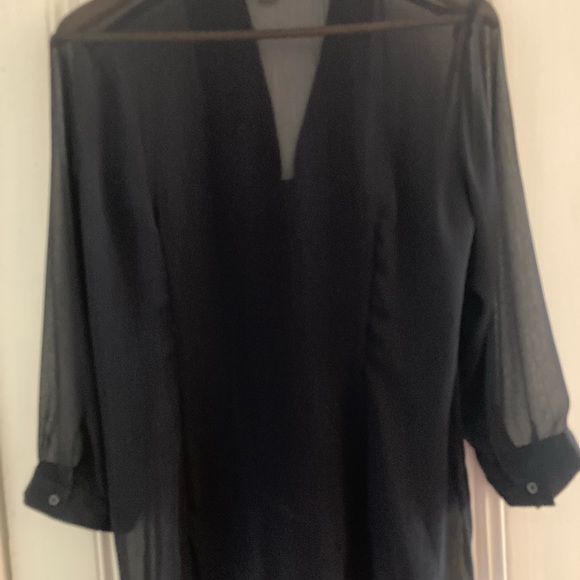 Banana Republic chiffon navy blouse with pintuck details and pussy bow - Picture 4 of 4